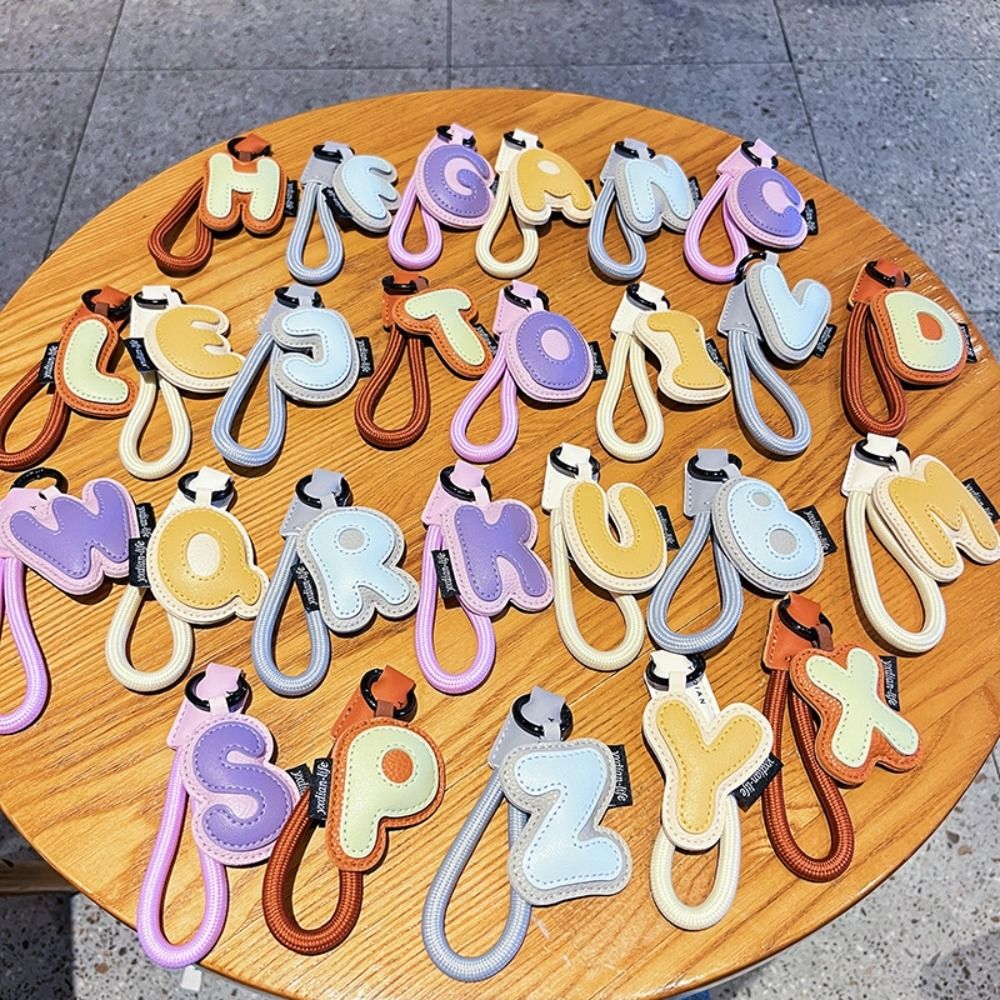 Sweet 26 Letter Keychain PU Le - Monogram Keychain Leather 리뷰 및 가격