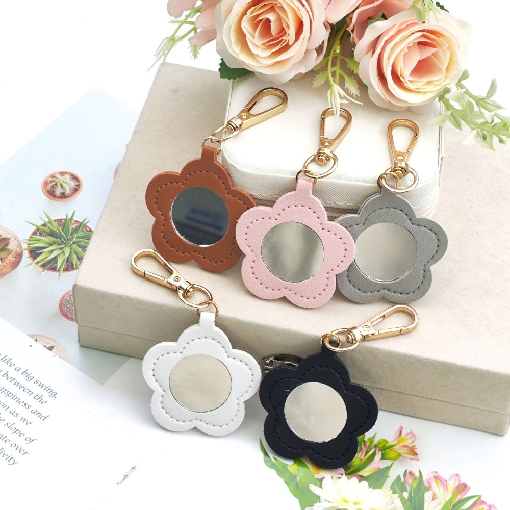 Flower Petal Shaped Mirror Bag - Initial Ring Custom 리뷰 및 가격
